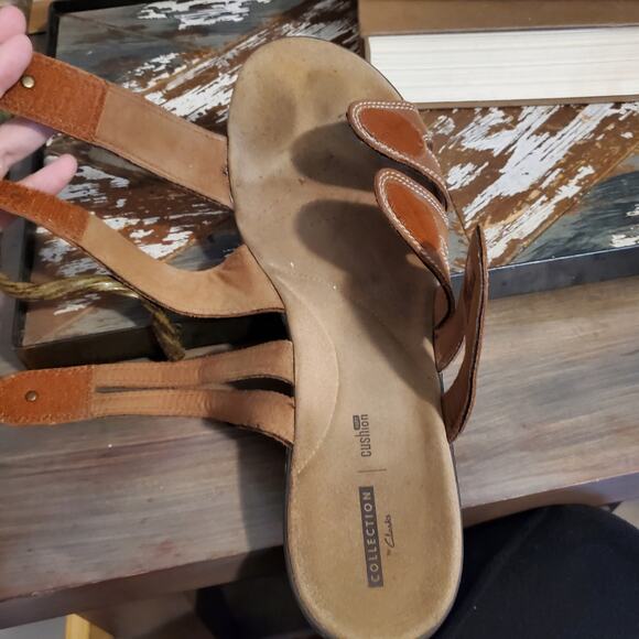 Clarks Collections Sandals Soft Cushion 3 Strap Adjustable Slide On US W12 - Picture 9 of 9